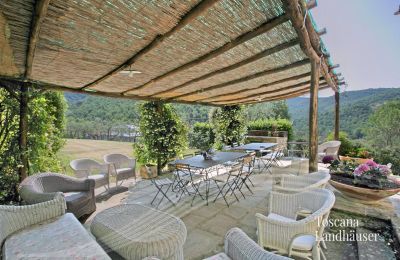 Casa di campagna in vendita Arezzo, Toscana, RIF 2993 Terrasse mit Panoramablick