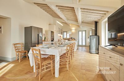 Landhaus kaufen Cortona, Toskana, RIF 2986 weitere Ansicht Essbereich