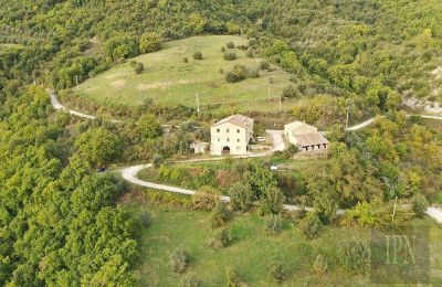Bauernhaus kaufen 06019 Pierantonio, Umbrien, Drohnenfoto