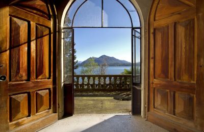 Historische Villa kaufen 28838 Stresa, Via Giuseppe Mazzini, Piemont, Eingang