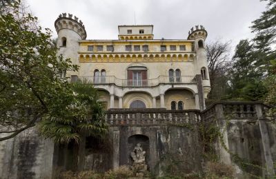 Historische Villa kaufen 28838 Stresa, Via Giuseppe Mazzini, Piemont, Vorderansicht