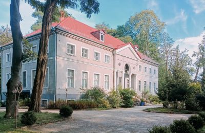 Schloss Sławnikowice, Niederschlesien