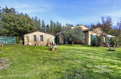 Maison de campagne à vendre Castagneto Carducci, Toscane, RIF 3057 Blick auf Gebäude