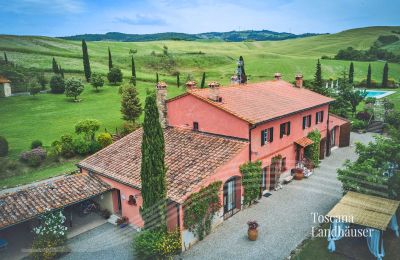 Landhaus kaufen Castiglione d'Orcia, Toskana, RIF 3053 Blick auf Anwesen