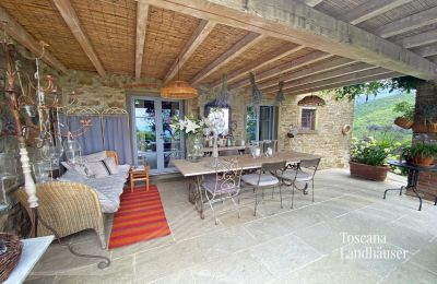 Landhaus kaufen Loro Ciuffenna, Toskana, RIF 3098 überdachte Terrasse