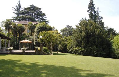 Historische Villa kaufen Merate, Lombardei, Garten