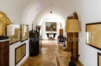 Historische Villa kaufen Griante, Lombardei, Corridor