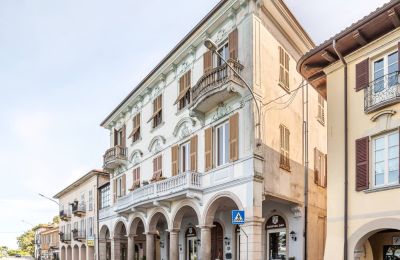 Appartamento in edificio storico in vendita 28040 Lesa, Piemonte, Foto 13/19