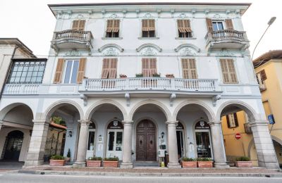 Appartamento in edificio storico in vendita 28040 Lesa, Piemonte, Foto 5/19