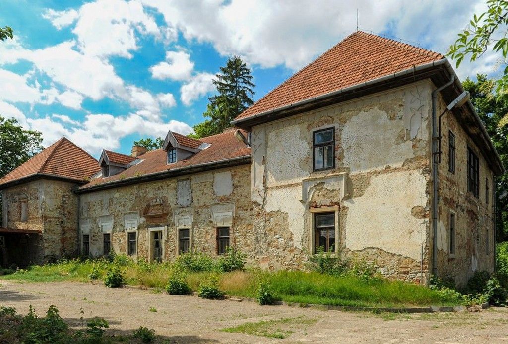 Photos Manoir Renaissance avec parc en Slovaquie orientale