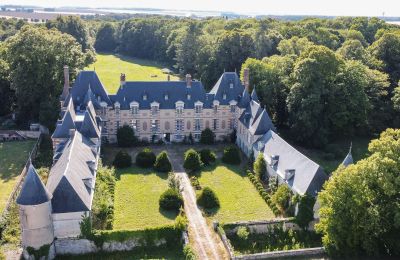 Charakterimmobilien, Château Louis XIII: Schloss in der Normandie bei Paris