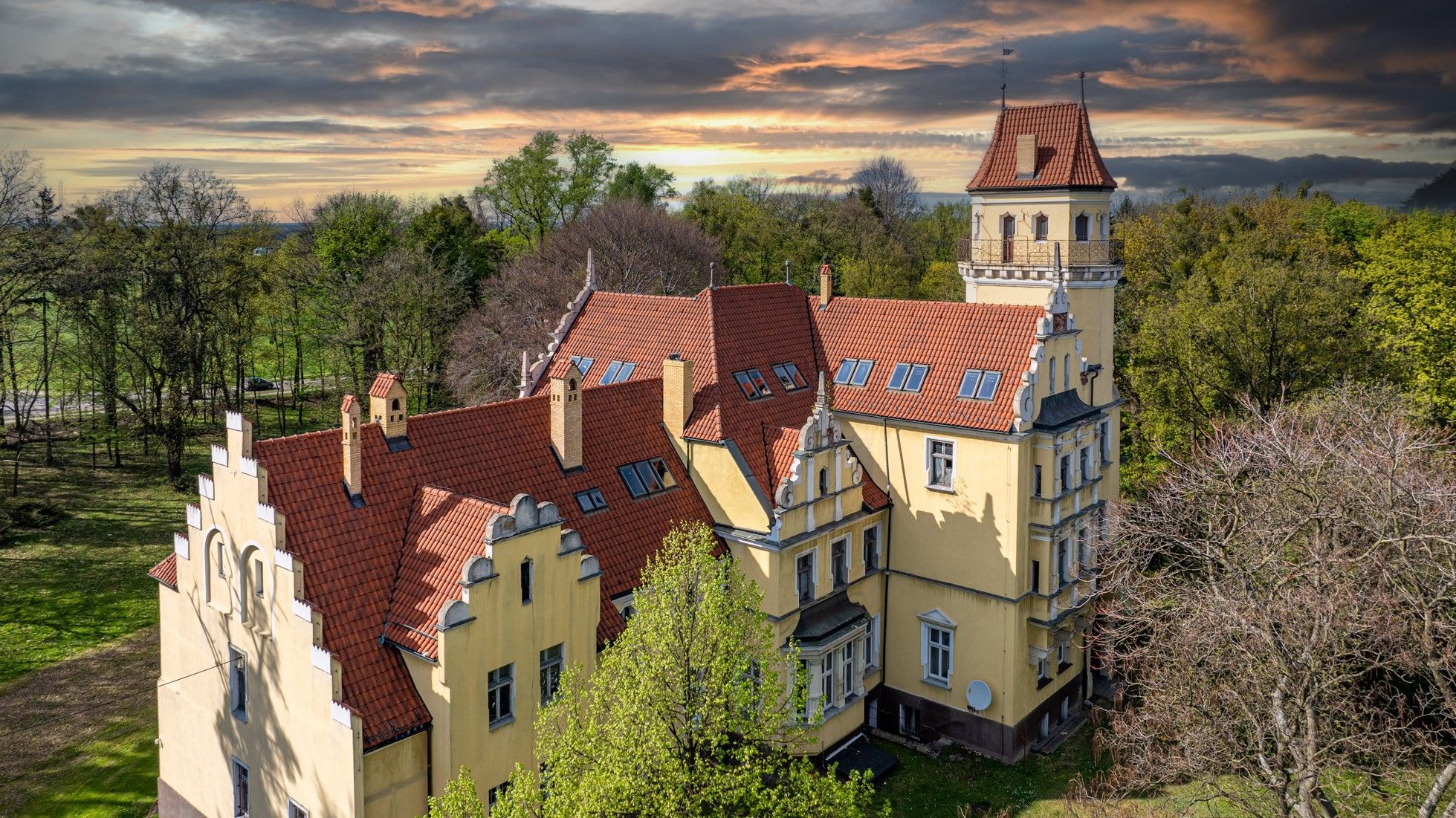 Fotos Schloss in Ornontowice, Schlesien