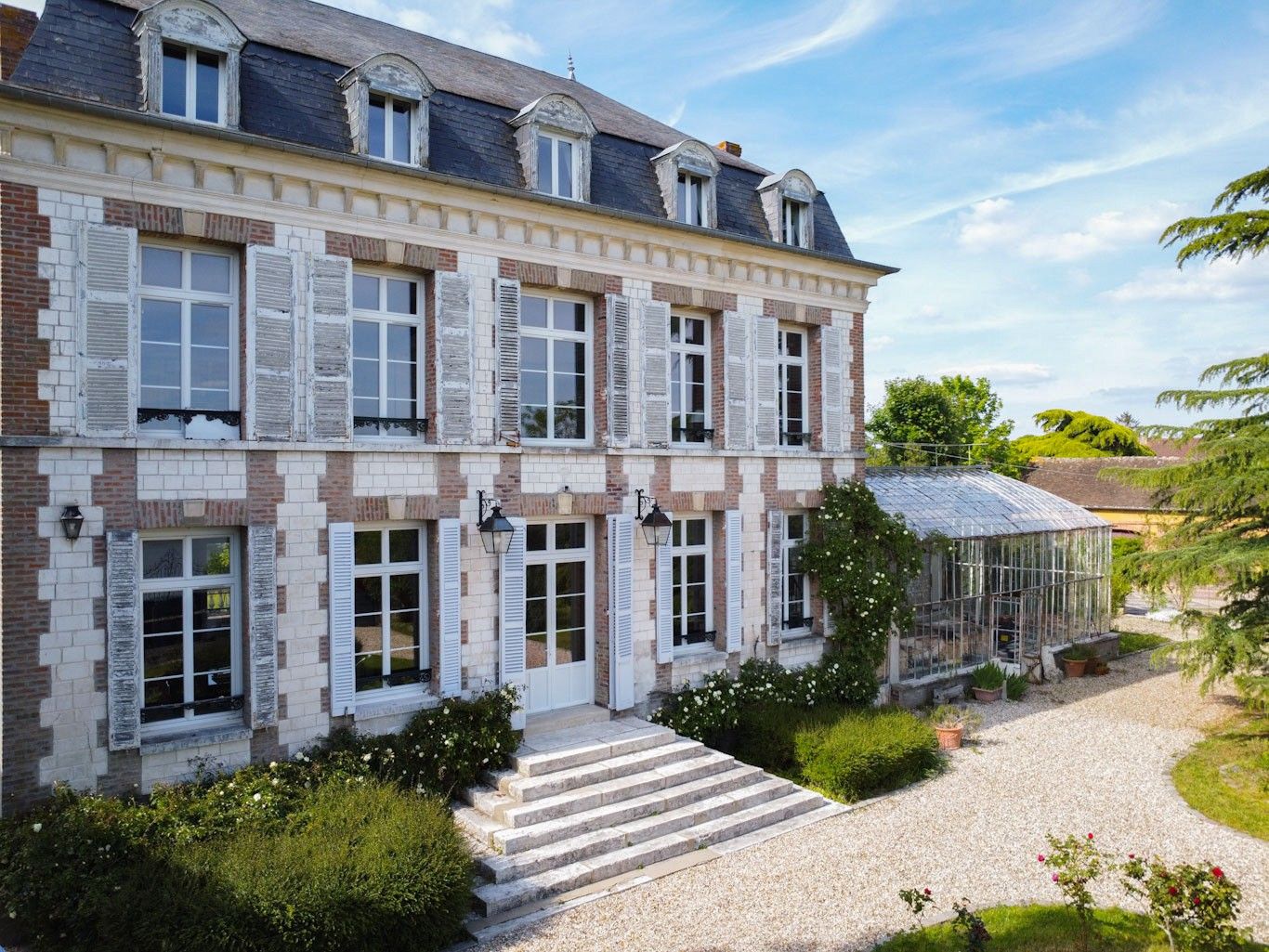 Fotos Herrschaftliche Villa an der Seine - 100 km östlich von Paris
