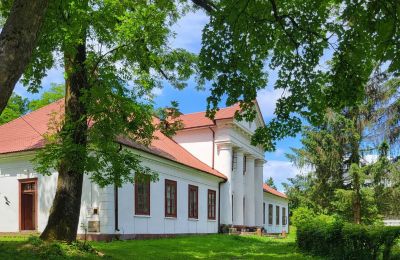 Charakterimmobilien, Zauberhaftes Herrenhaus in Rożnów - provisionsfrei