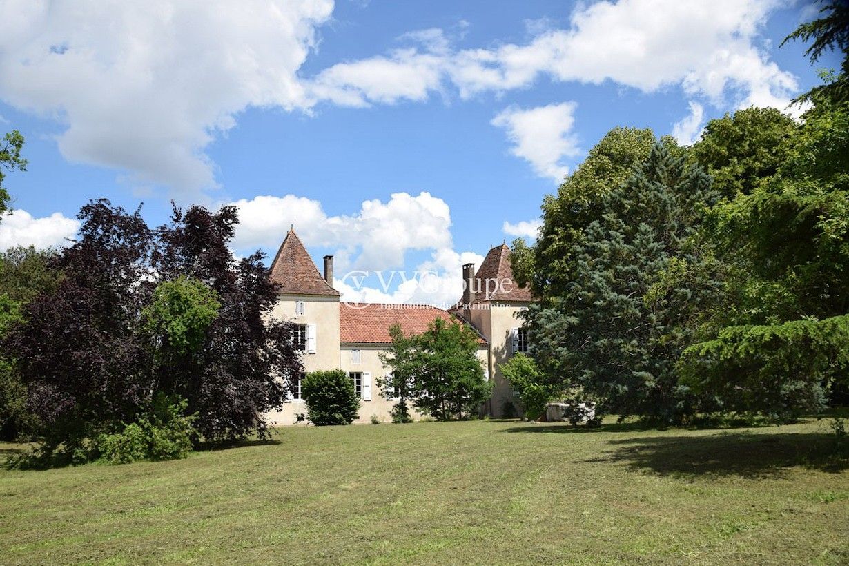 Fotos Herrenhaus in ruhiger Naturlage in Neu-Aquitanien