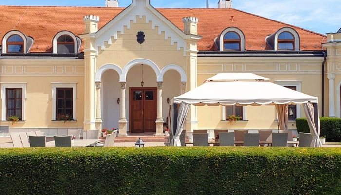 Herrenhaus/Gutshaus kaufen Jaslovské Bohunice, Region Trnava,  Slowakei