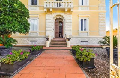 Villa storica in vendita Castiglioncello, Toscana, Vista frontale