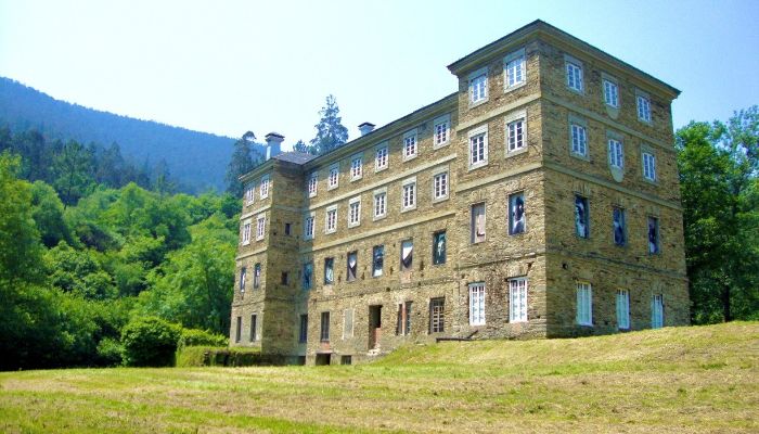 Historische Villa Castropol 2