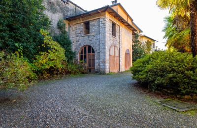 Historische Villa kaufen Miasino, Piemont, Nebengebäude