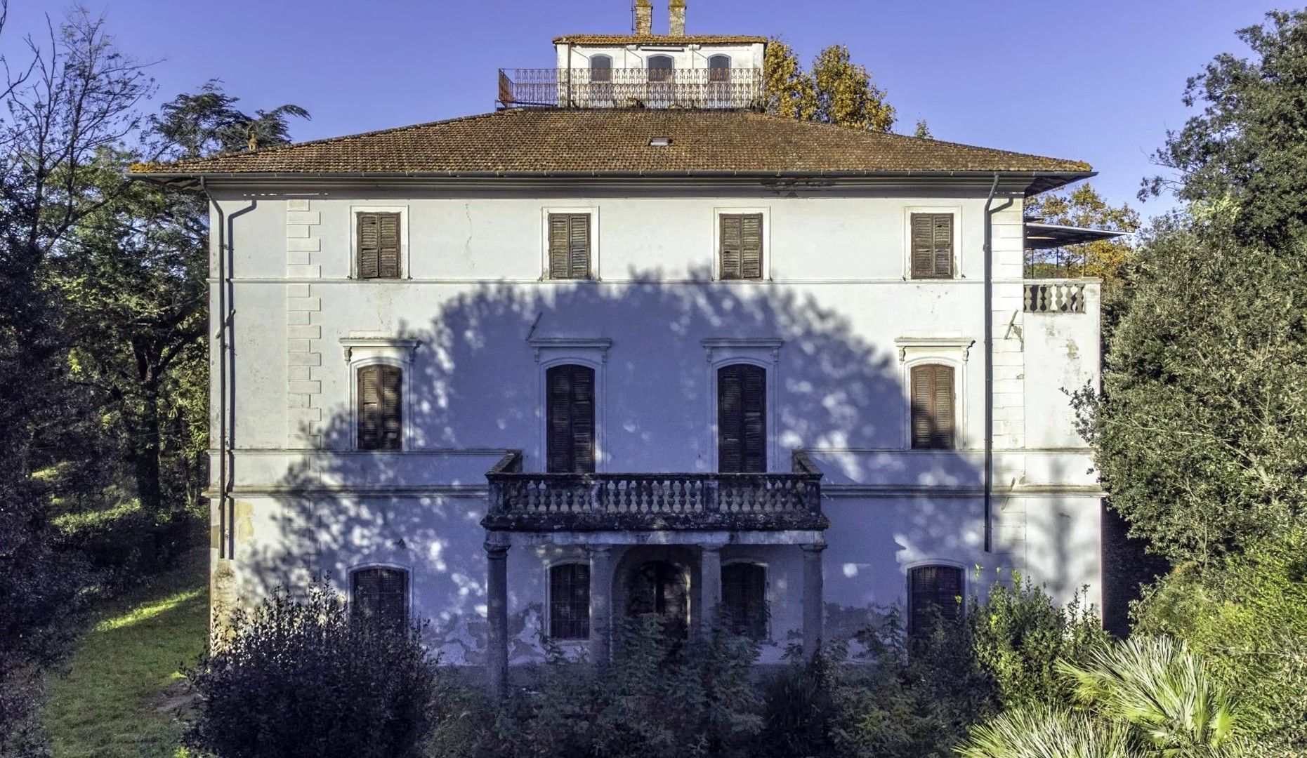 Photos Investissement immobilier en Toscane : ancienne villa entre Pise et Florence