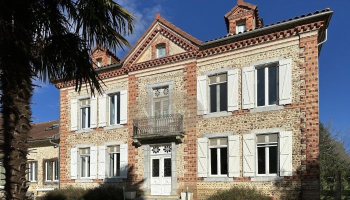 Casa di campagna in vendita Trie-sur-Baïse, Occitania,  Francia