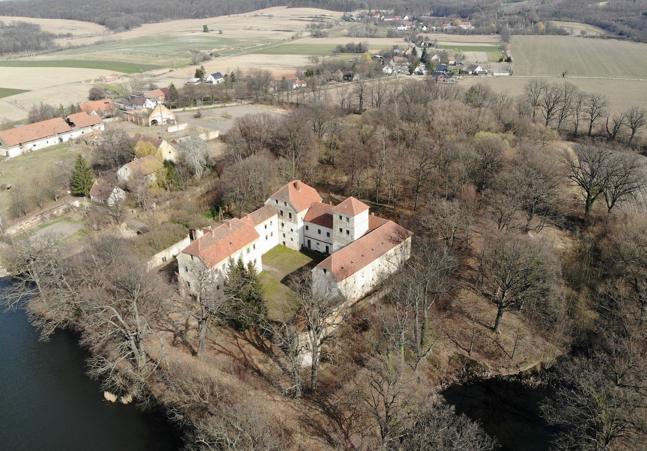 Immagini Castello Witostowice in Polonia