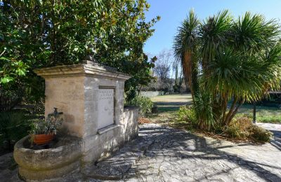 Manoir à vendre Uzès, Occitanie, Image 8/11