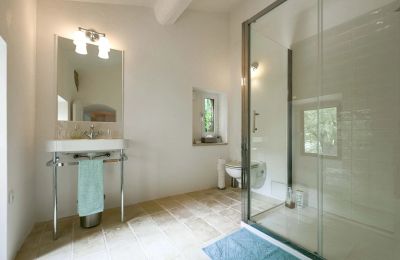 Manoir à vendre Uzès, Occitanie, Salle de bain