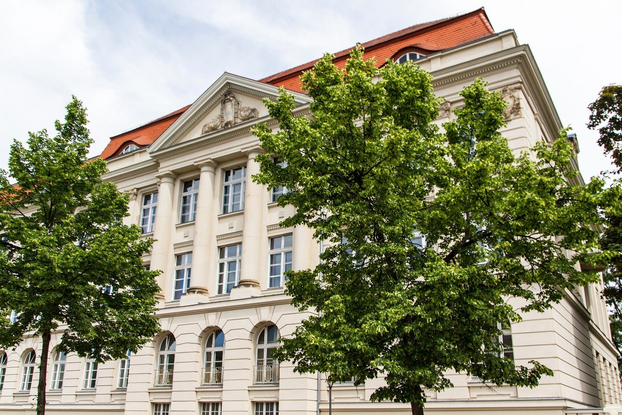 Immagini Palazzo classicista nel centro di Berlino