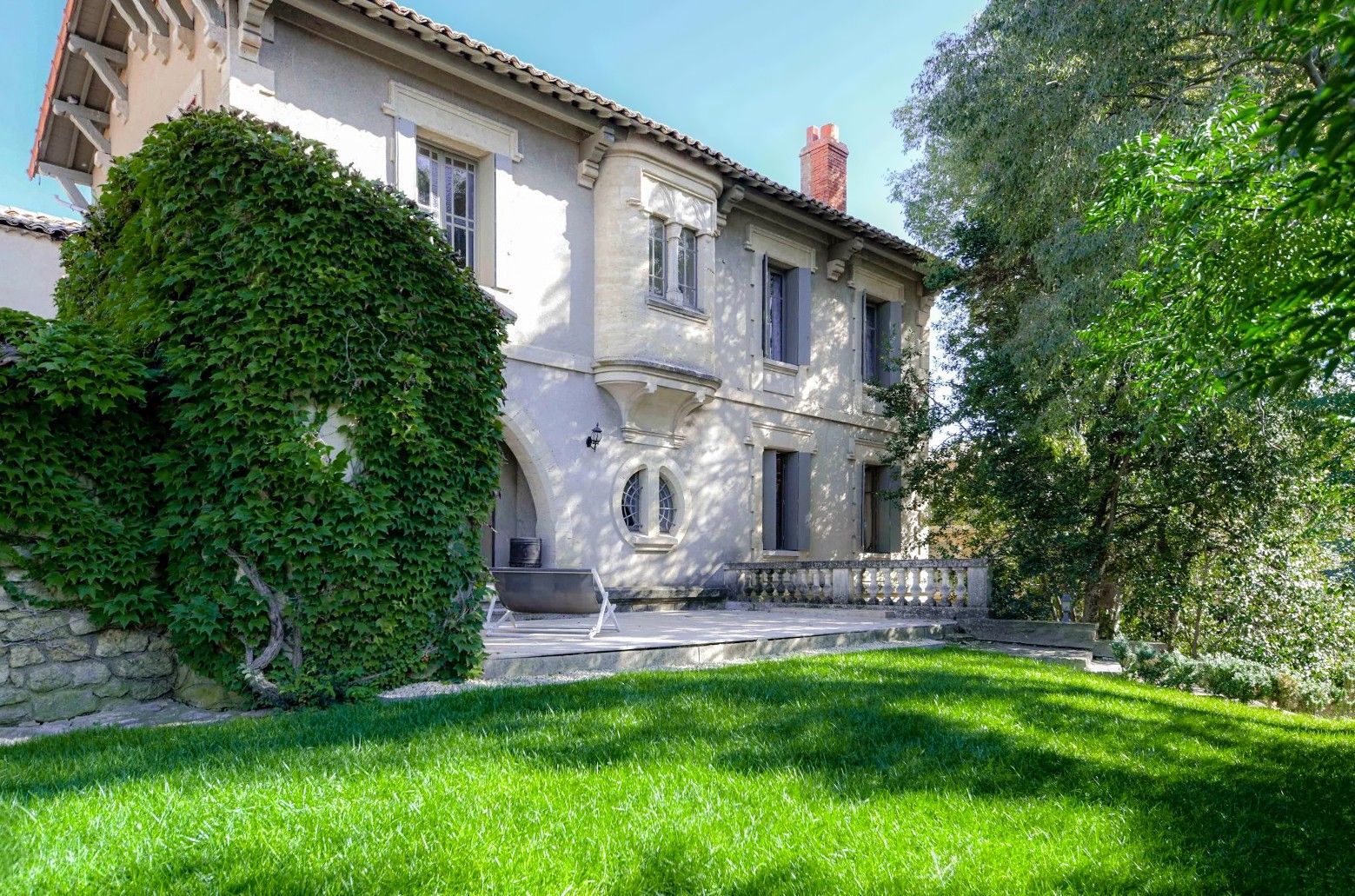 Photos Belle demeure avec jardin à Uzès