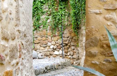 Historische Immobilie kaufen Uzès, Okzitanien, Garten