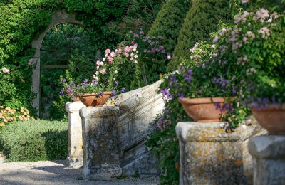 Schloss kaufen Barjac, Okzitanien, Garten