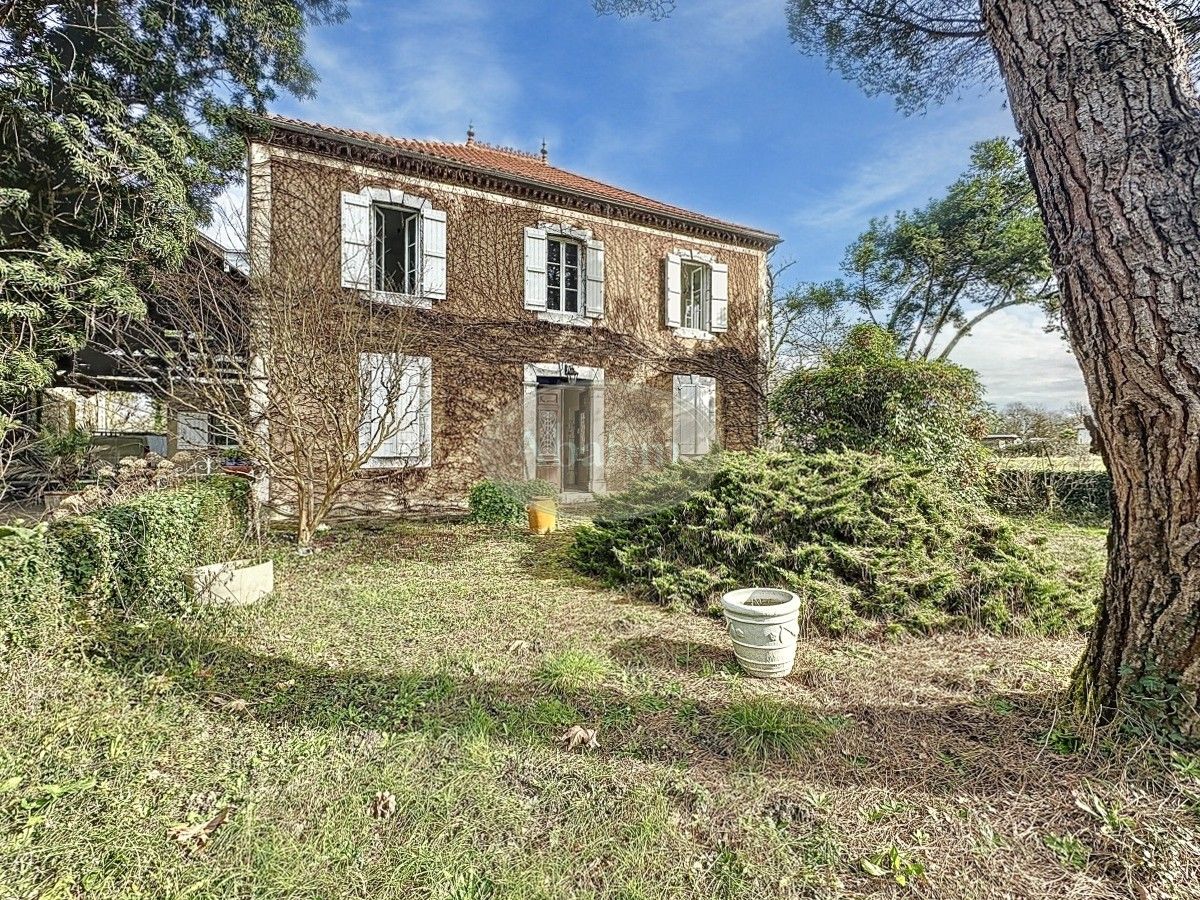 Photos Belle maison avec grand jardin près de Maubourguet