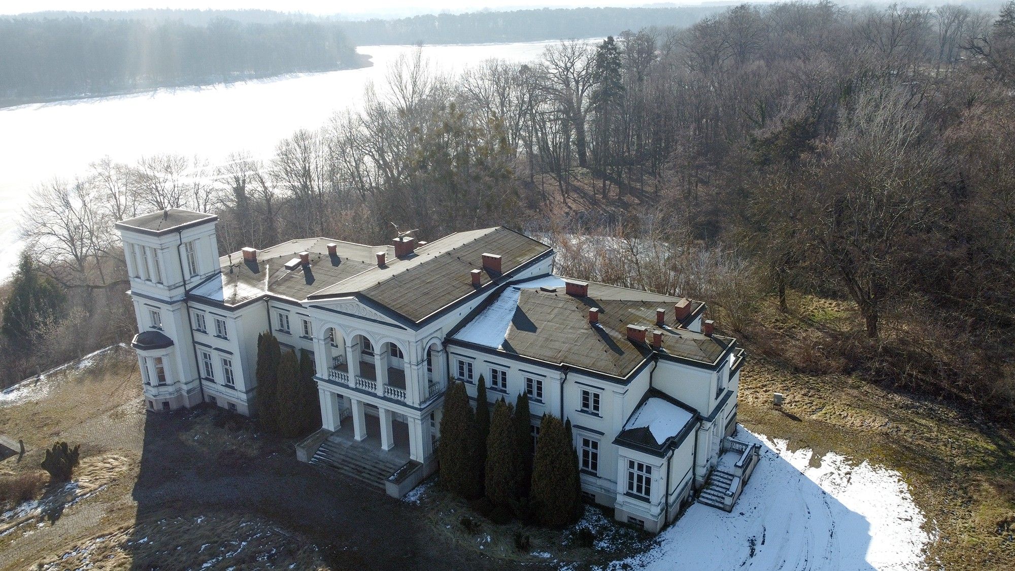 Fotos Historische Landvilla in traumhafter Seelage in Großpolen