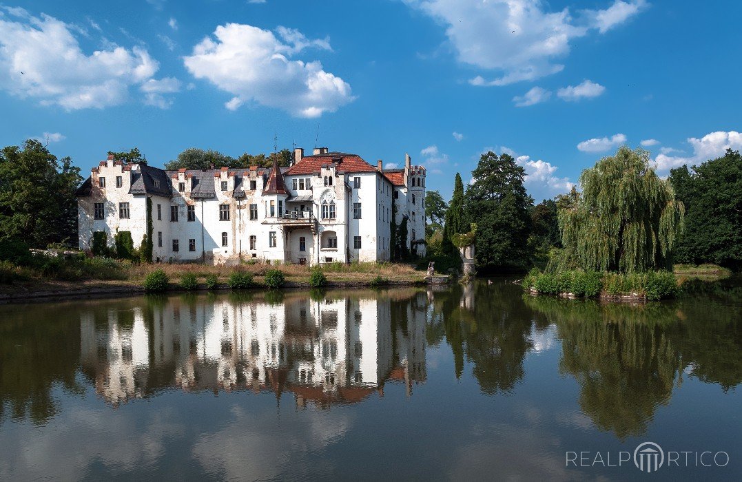 Schloss in Dobrocin, Niederschlesien, Dobrocin