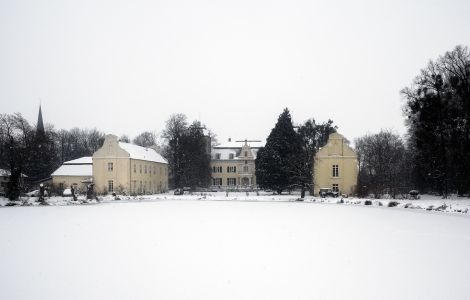 /pp/cc_by_nc_sa/thumb-de-euskirchen-schloss-burg-flamersheim.jpg