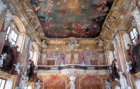  - Restaurierter Fürstensaal im Kloster Leubus: Barocke Klosteranlage in Niederschlesien