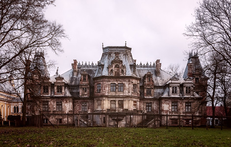  - Schloss in Guzów