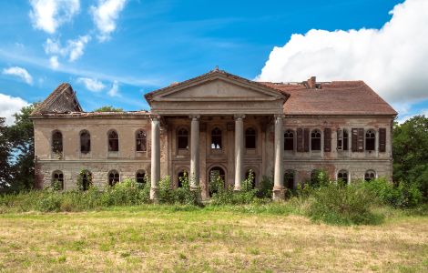  - Ruine des Schlosses in Kromolice