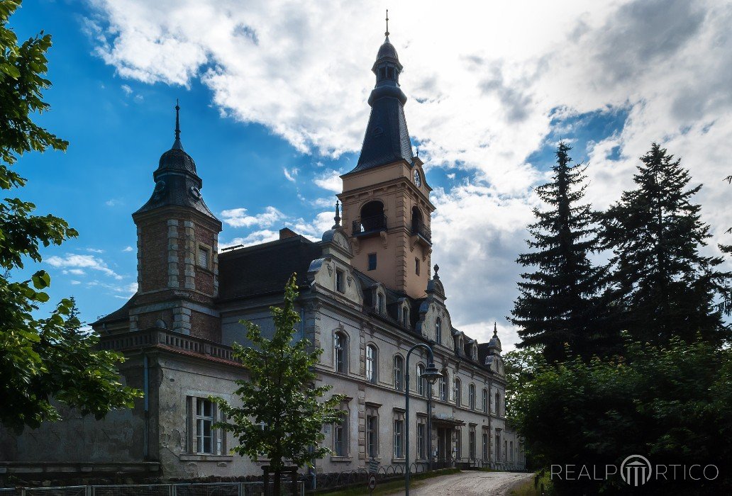 Schloss Güterfelde (Jetzt Eigentumswohnungen) , Güterfelde