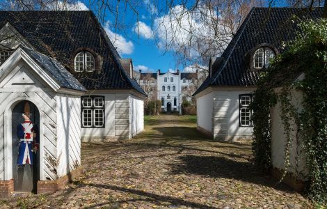 Heiligenstedten, Schloßstraße - Herrenhaus Heiligenstedten (Itzehoe)