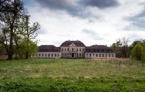 /pp/cc_by_sa/thumb-germany-brandenburg-baroque-castle-proetzel.jpg